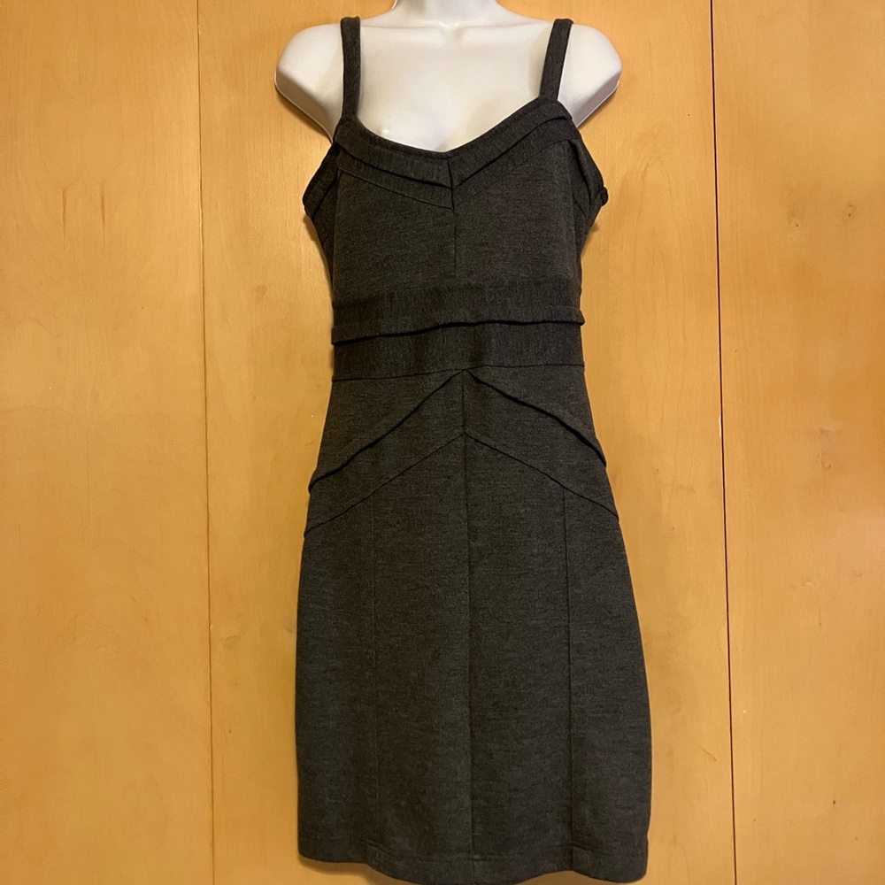Women’s Gray Sleeveless Dress